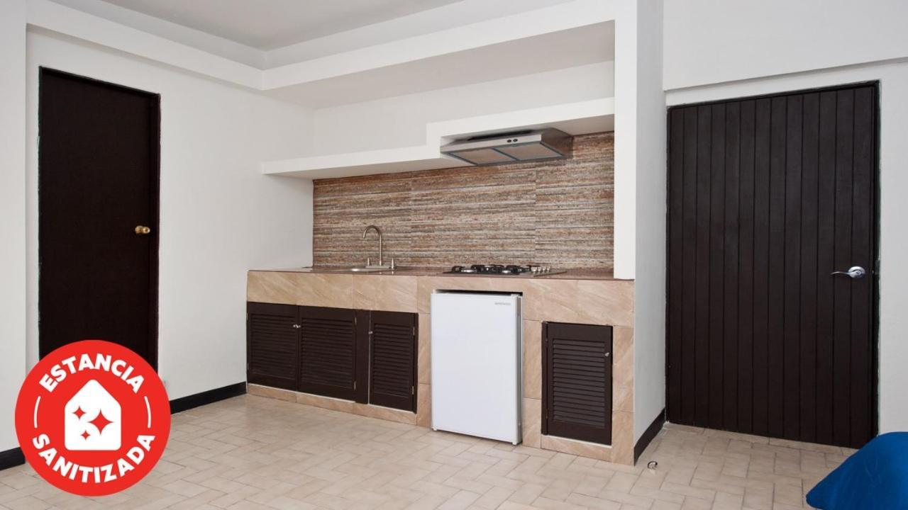 Econosuites Monterrey Extérieur photo