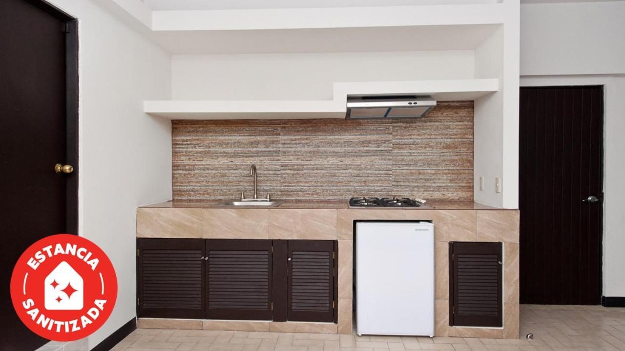 Econosuites Monterrey Extérieur photo