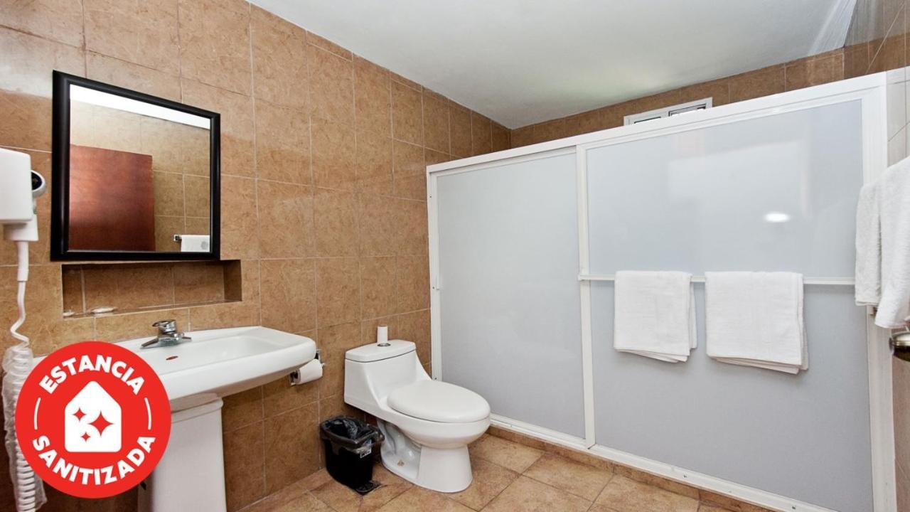 Econosuites Monterrey Extérieur photo